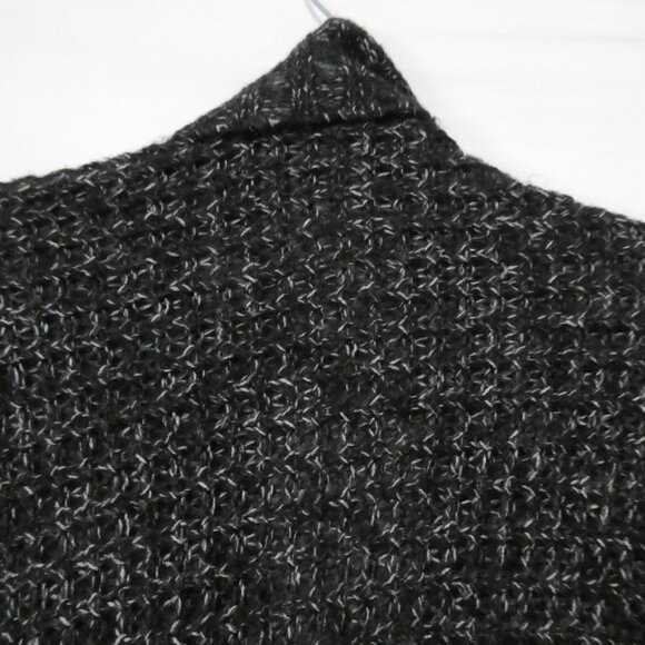 NU - NUMBERO | medium | Chic Black and White Knit Open Front Cardigan - Picture 9 of 13